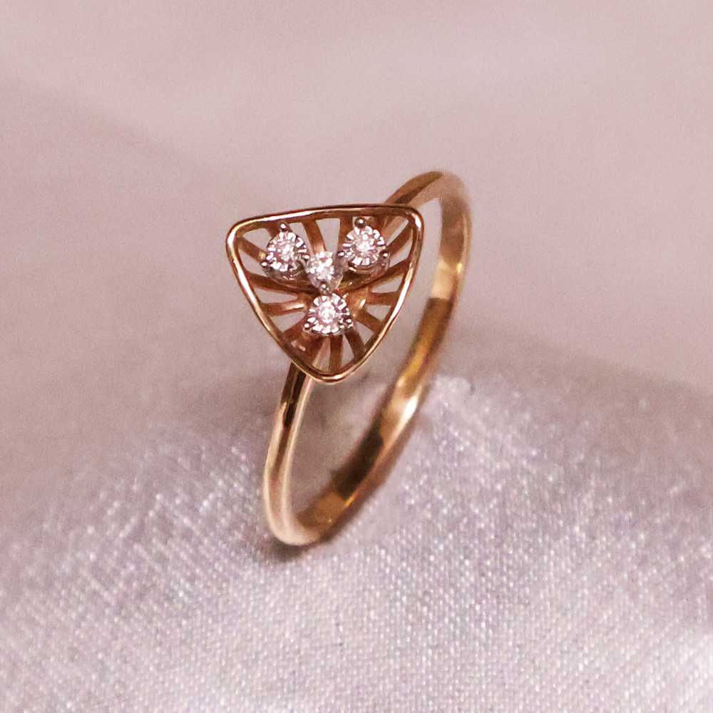 DIAMOND RING